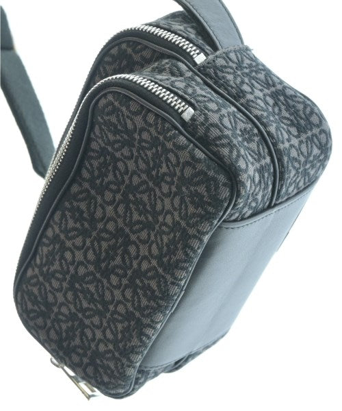 LOEWE กระเป๋าสะพาย