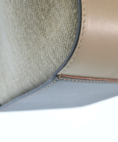 LOEWE กระเป๋าถือ