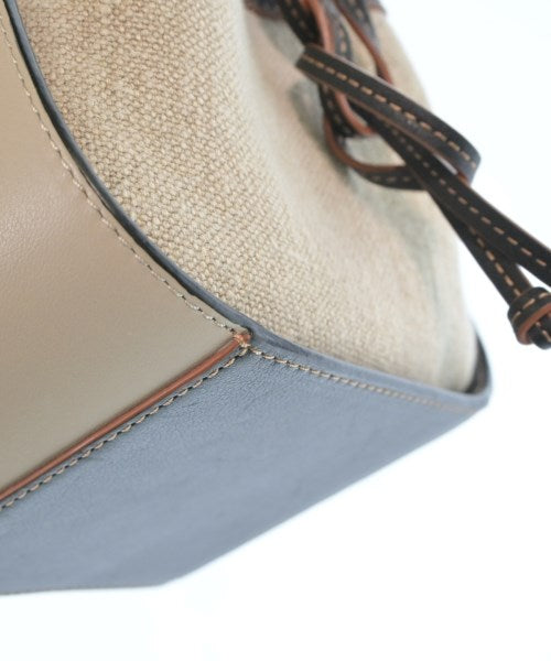 LOEWE กระเป๋าถือ