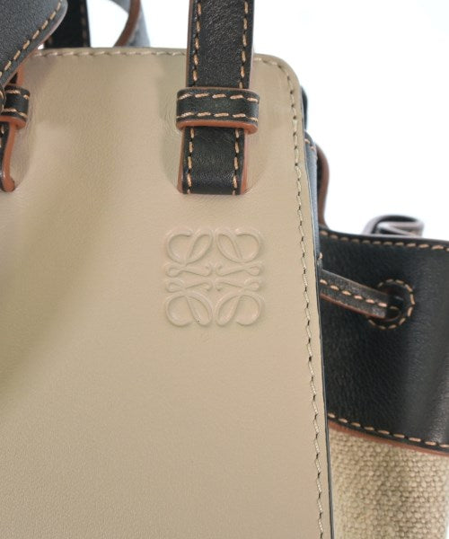 LOEWE กระเป๋าถือ