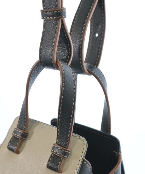LOEWE กระเป๋าถือ