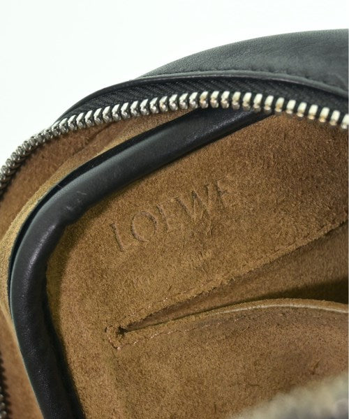 LOEWE กระเป๋าถือ