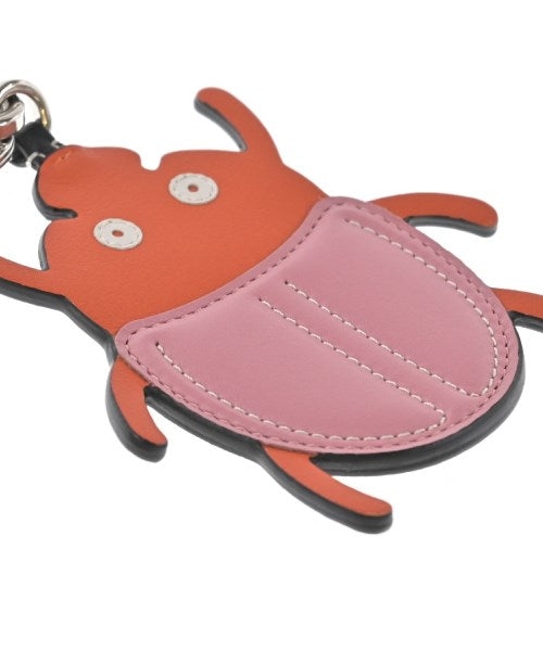 LOEWE เครื่องประดับบนกระเป๋า
