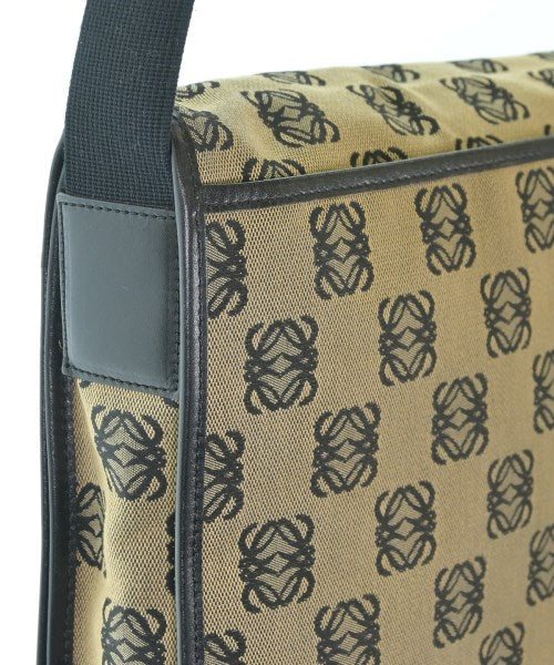 LOEWE กระเป๋าสะพาย