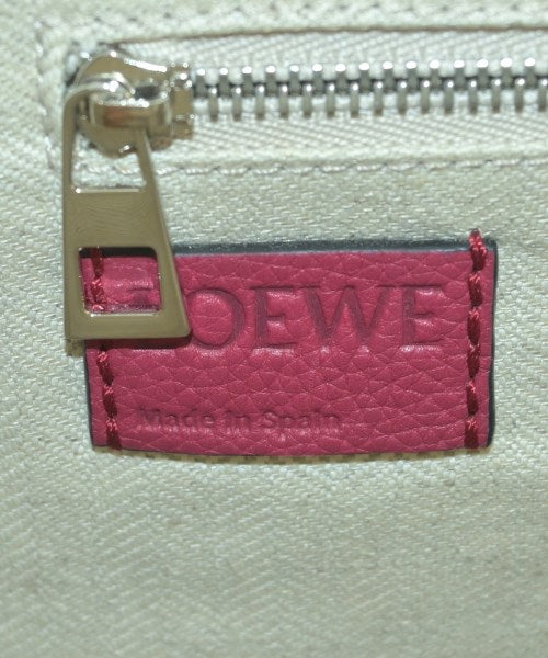 LOEWE เป้สะพายหลัง