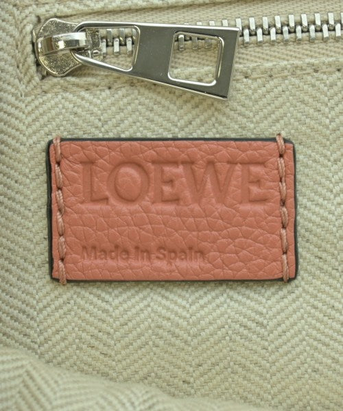 LOEWE เป้สะพายหลัง