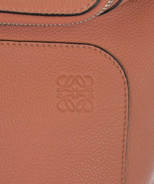 LOEWE เป้สะพายหลัง