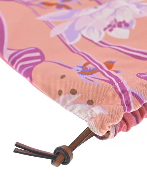 LOEWE กระเป๋า