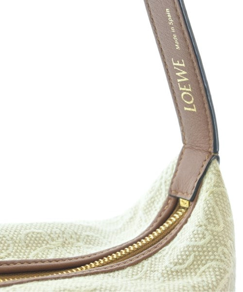 LOEWE กระเป๋าถือ