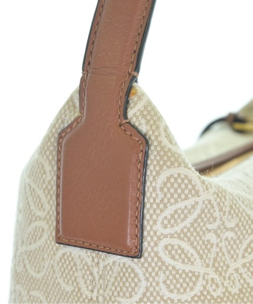 LOEWE กระเป๋าถือ