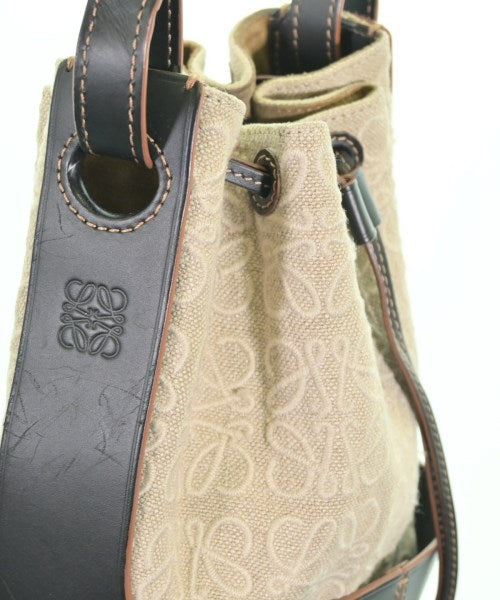 LOEWE กระเป๋าสะพาย