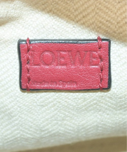 LOEWE กระเป๋าถือ