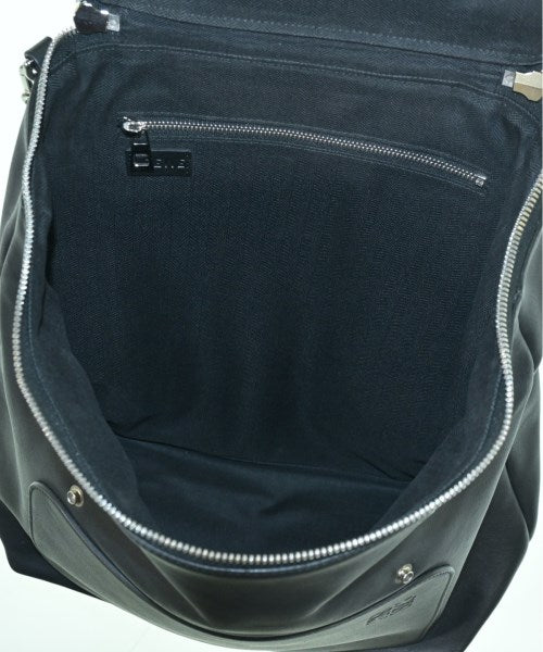 LOEWE เป้สะพายหลัง