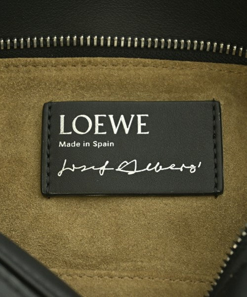 LOEWE กระเป๋าถือ