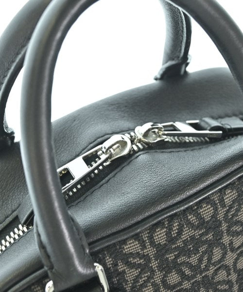 LOEWE กระเป๋าถือ