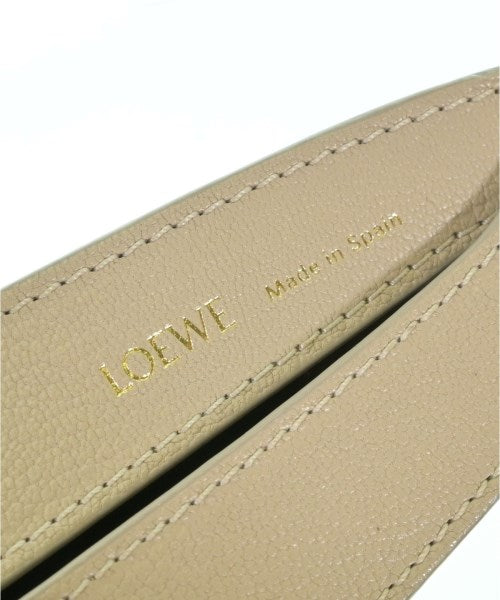 LOEWE กระเป๋าถือ