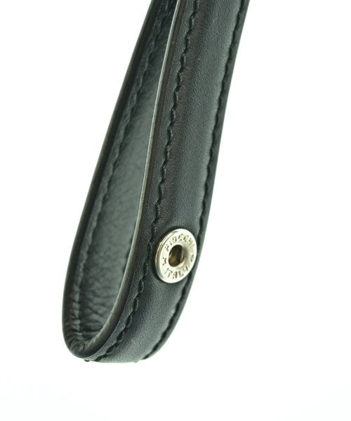 LOEWE คลัตช์