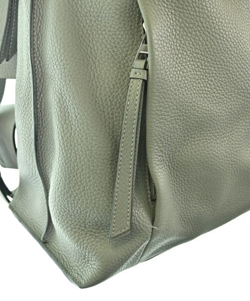 LOEWE เป้สะพายหลัง