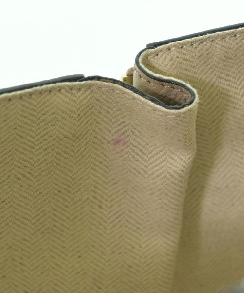 LOEWE กระเป๋าถือ