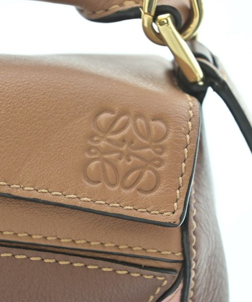 LOEWE กระเป๋าถือ