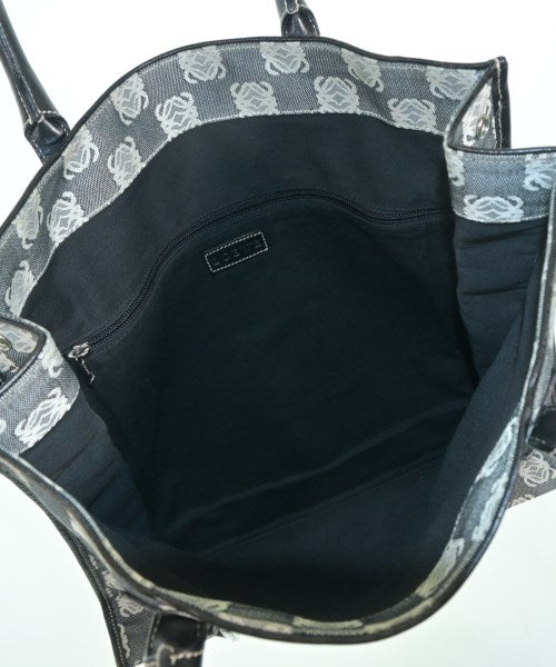 LOEWE กระเป๋าถือขนาดใหญ่