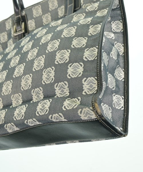 LOEWE กระเป๋าถือขนาดใหญ่