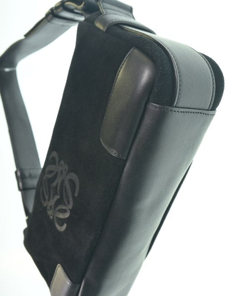 LOEWE กระเป๋าถือ