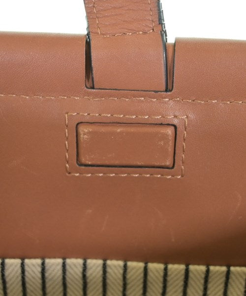 LOEWE กระเป๋าถือขนาดใหญ่