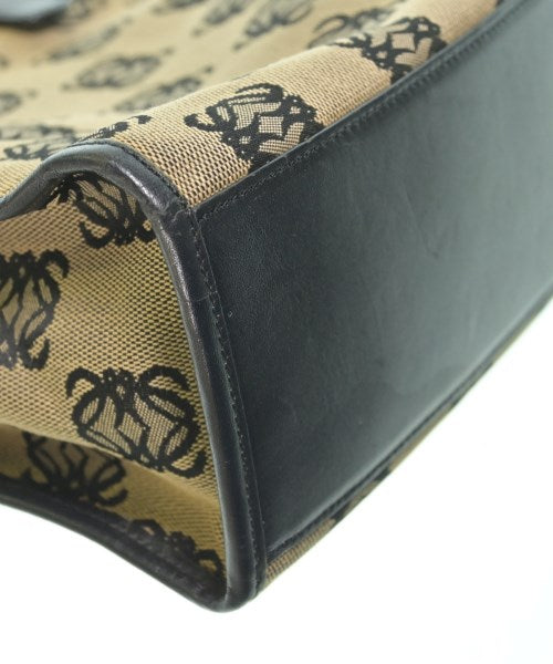 LOEWE กระเป๋าถือขนาดใหญ่