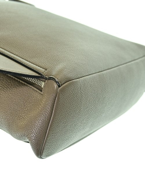 LOEWE เป้สะพายหลัง