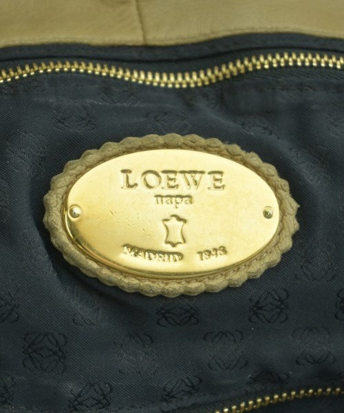 LOEWE กระเป๋าถือ