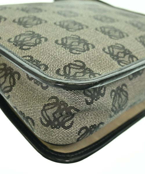 LOEWE กระเป๋าสะพาย