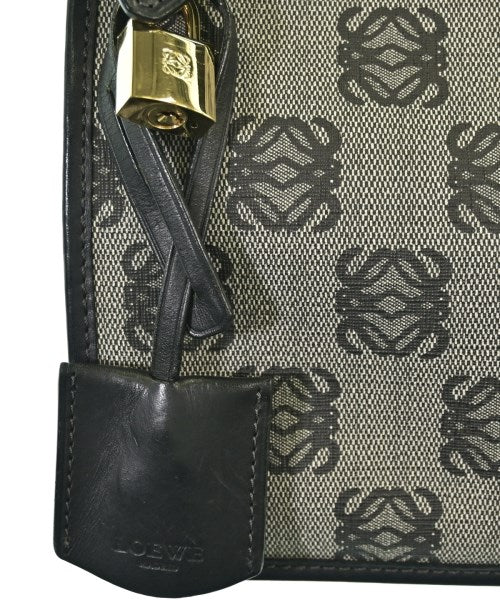 LOEWE กระเป๋าสะพาย