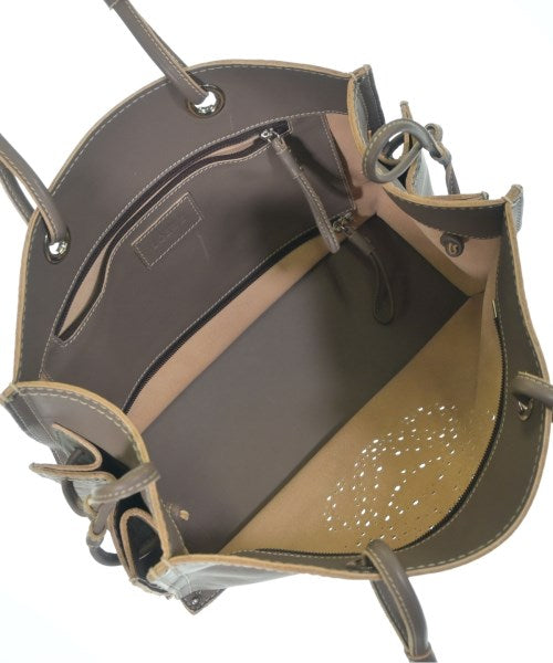 LOEWE กระเป๋าถือขนาดใหญ่