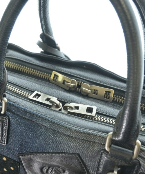 LOEWE กระเป๋าถือ