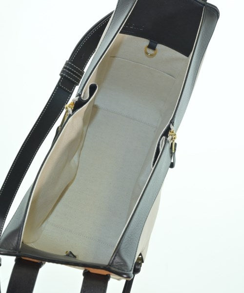 LOEWE กระเป๋าสะพาย