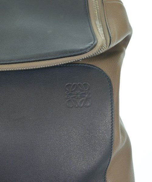 LOEWE เป้สะพายหลัง