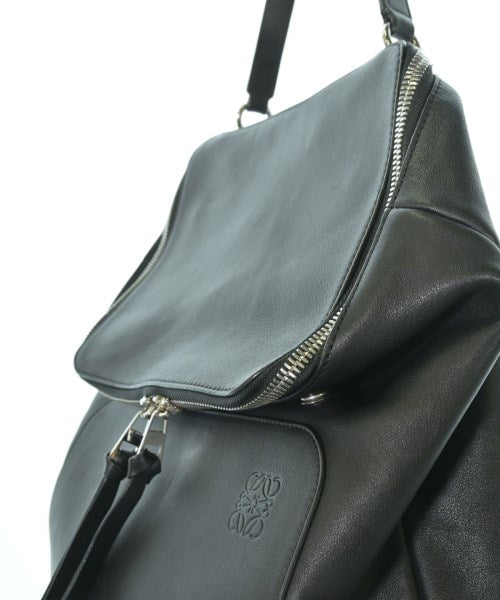 LOEWE เป้สะพายหลัง