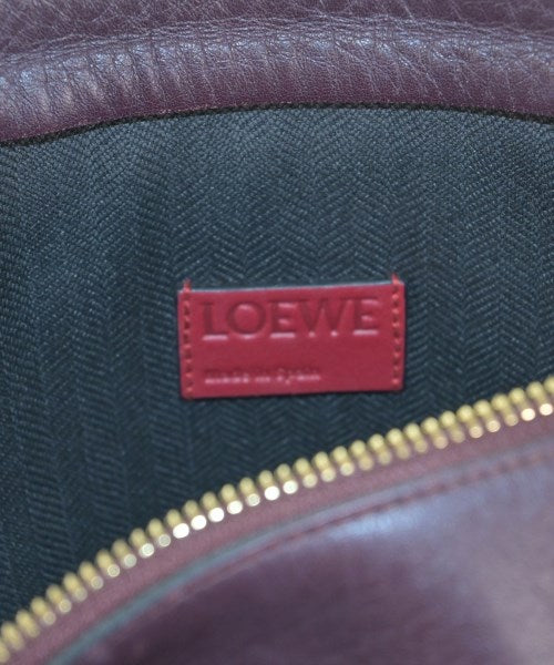 LOEWE คลัตช์
