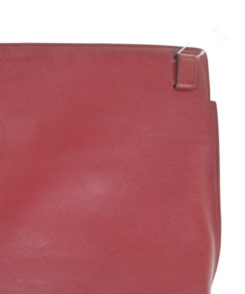 LOEWE คลัตช์