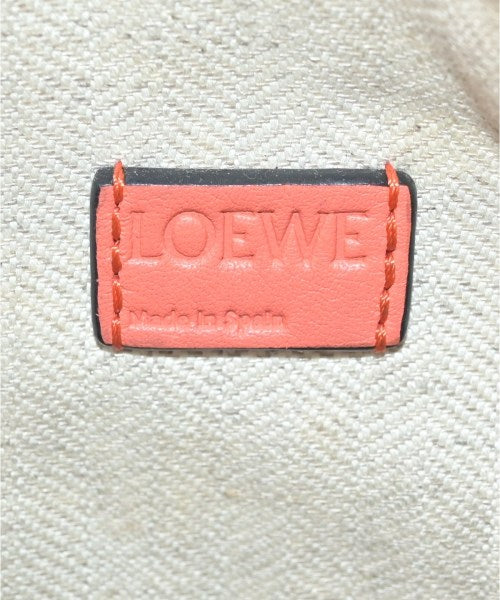 LOEWE กระเป๋าถือ