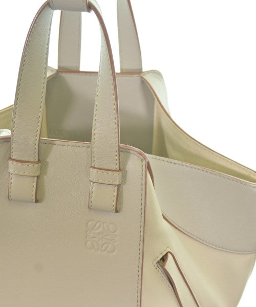 LOEWE กระเป๋าสะพาย