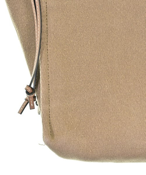 LOEWE กระเป๋าถือขนาดใหญ่