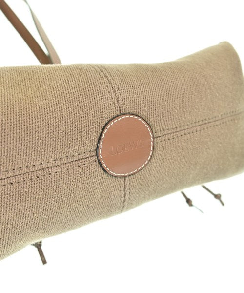 LOEWE กระเป๋าถือขนาดใหญ่