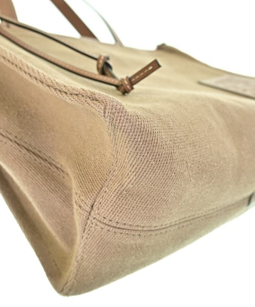 LOEWE กระเป๋าถือขนาดใหญ่