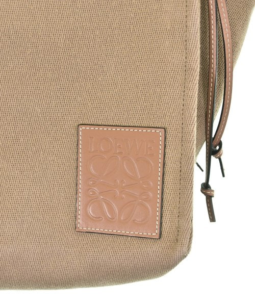 LOEWE กระเป๋าถือขนาดใหญ่