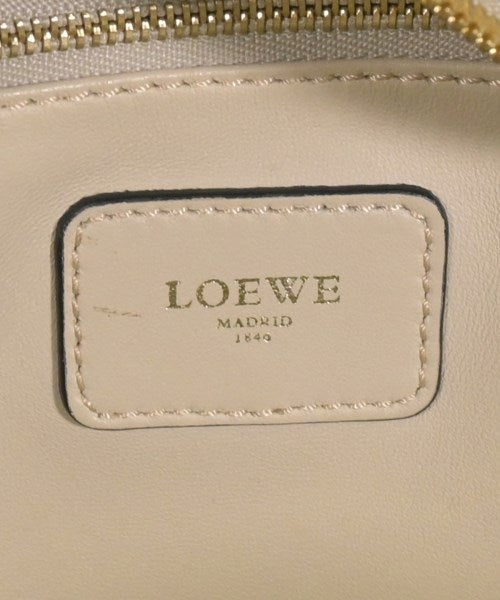 LOEWE กระเป๋าถือ