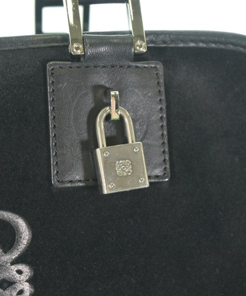 LOEWE กระเป๋าถือ