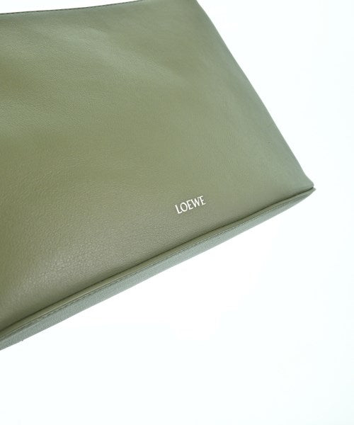 LOEWE คลัตช์