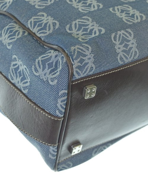 LOEWE กระเป๋าถือ
